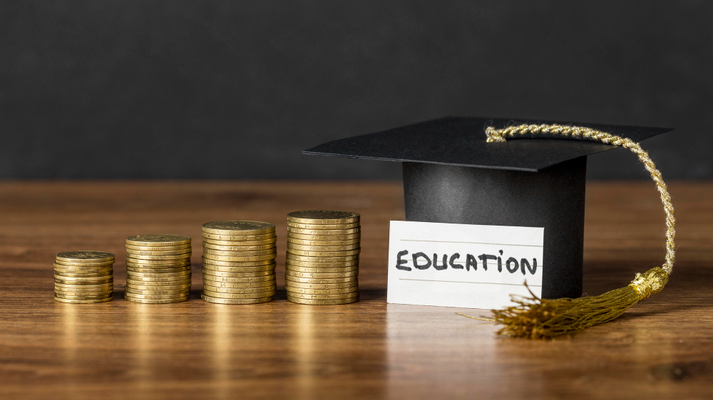 List of Top 4 Best Private Student Loan Consolidation Companies